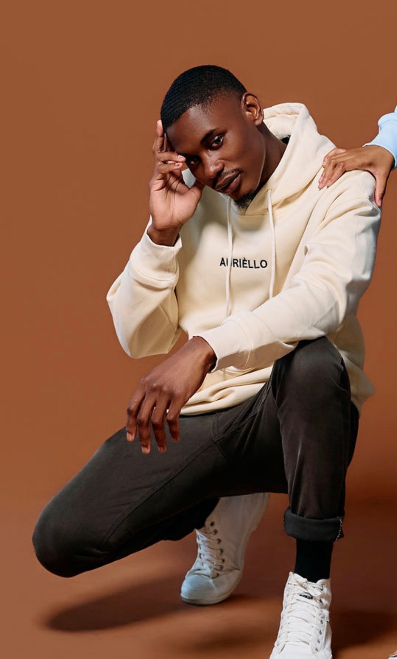 AURIÈLLO | OFF-WHITE HOODIE